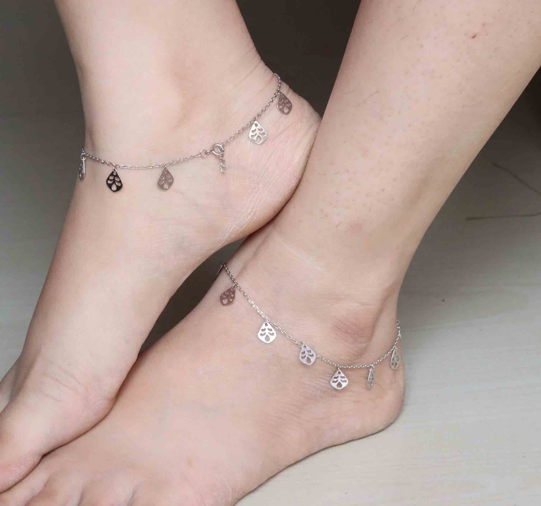 Silver Dangling Leaf Payal